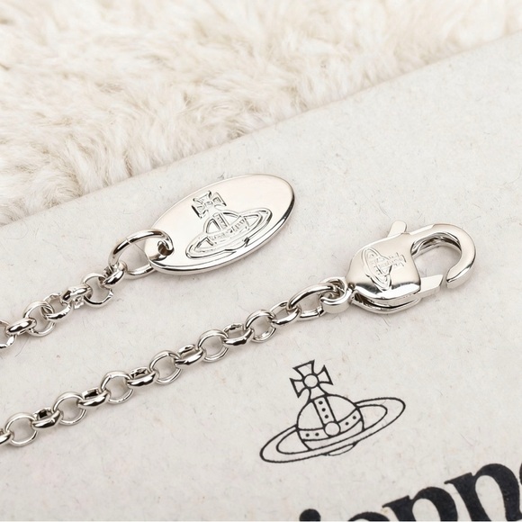 Vivienne Westwood Silver Crystal Orb Necklace - Picture 5 of 6